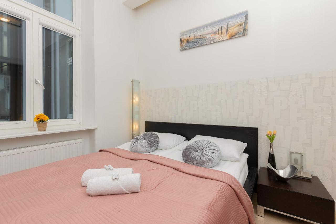 Western Side Of Vistula River Radna By Renters Apartment Warsaw